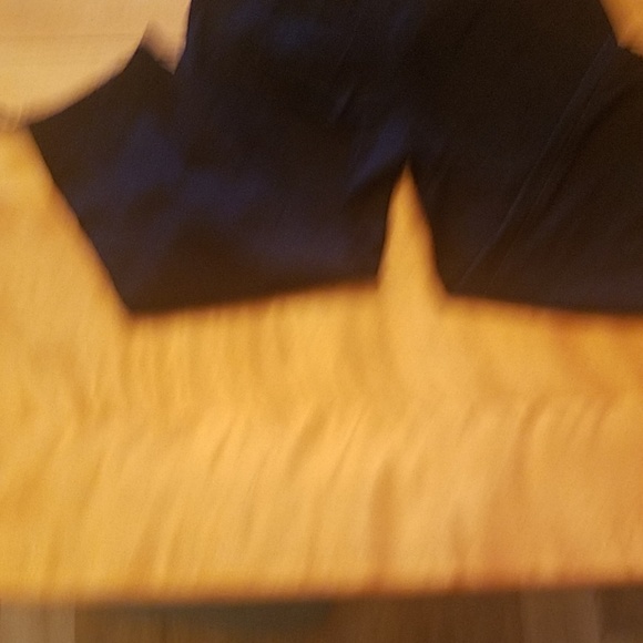 DKNY capris - Picture 2 of 7